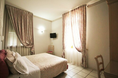 Villa Gina, Buchen Sie Villa SPA-Hotels in Palmenriviera, SPA