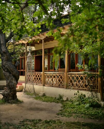 Organic Village Retreat, Забронировать Отель Отели и гостиницы Хундар, Отель