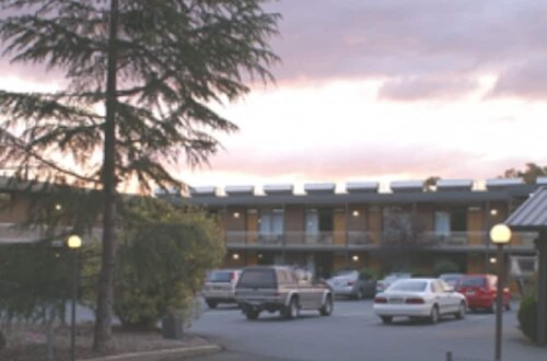 Red Cedars Motel, Rezervați Motel Watson Australian Capital Territory