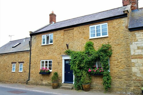 Quintessential B&B, Забронировать Отель «постель и завтрак» Бридпорт Jurassic Coast