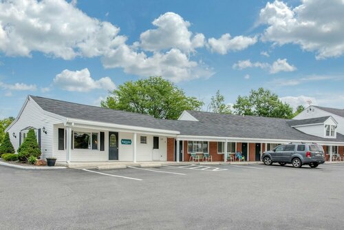Coachman Inn, Забронировать Отель Киттери штат Мэн, рядом с Музей истории и мореходства Киттери