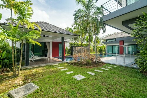 Trichada Villas by RESAVA, Забронировать Отель Таланг остров Пхукет