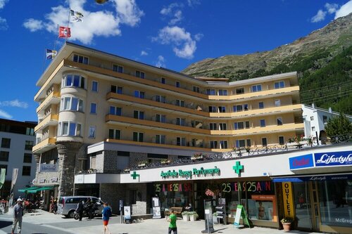 Hotel Schweizerhof Pontresina, Réserver Hôtel Hôtels à Haute-Engadine avec repas, Demi/complète pension