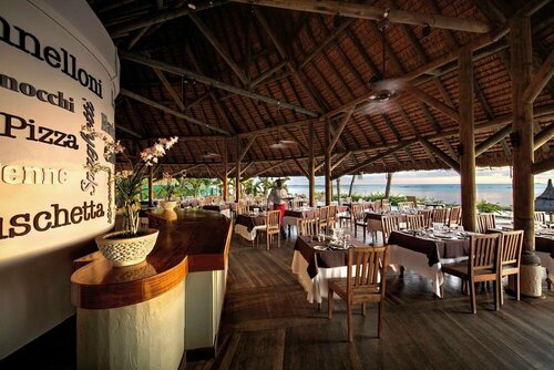 Victoria Beachcomber Resort & Spa   Victoria for 2   Adults Only, Book Hotel Hotels in Pointe aux Biches with a Pool, Swimming Pool