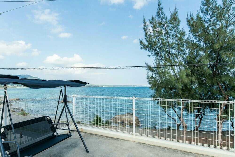 Sea Side Yaka