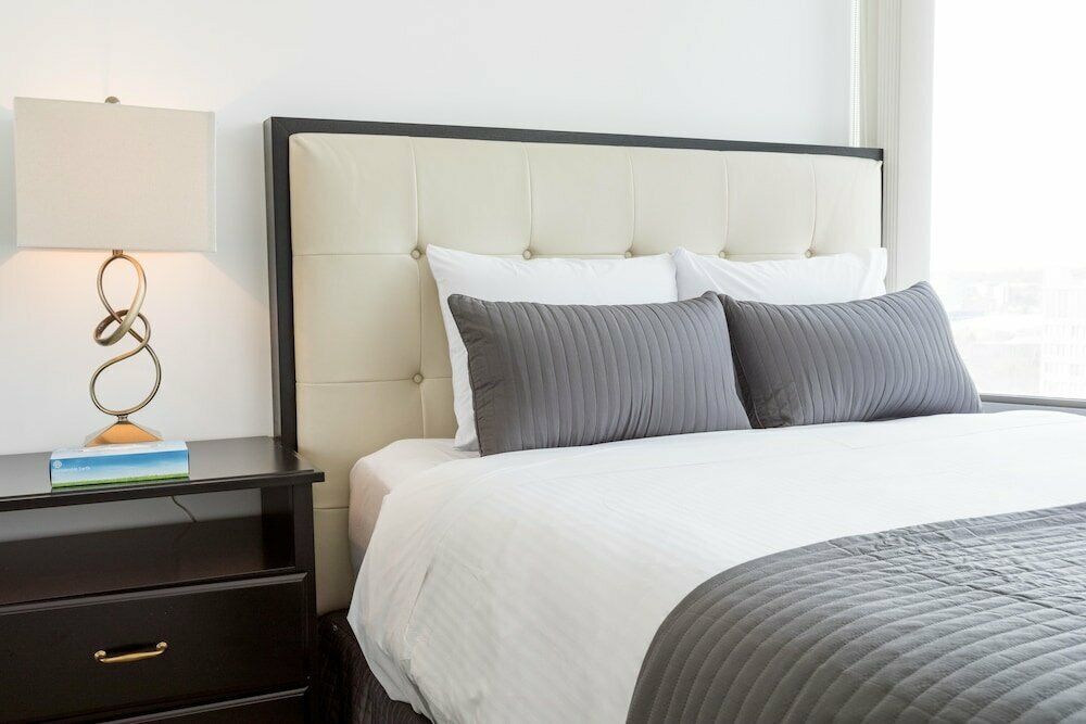 Altitude Suites Bay Street by Teristo Group