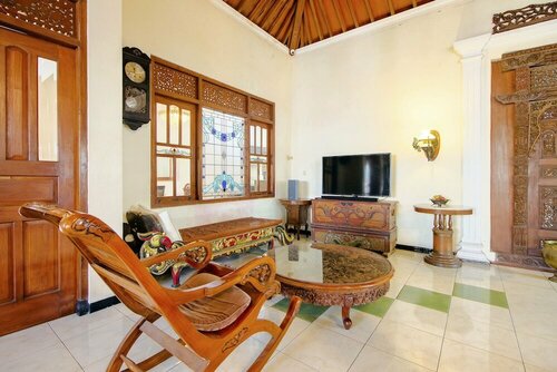 OYO 1650 Griya Joglo Homestay, Reserva ahora Hotel Sleman Provincia de Yogyakarta