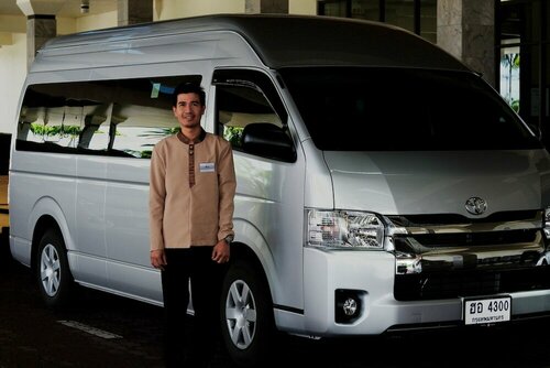 Grand Fortune Hotel Nakhon Si Thammarat, Забронировать Отель Отели Накхонситхаммарат с бассейном, Бассейн