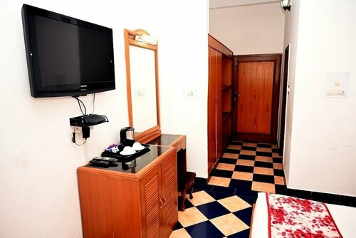Hotel Hemkunth, Забронировать Отель Отели Касаули с завтраком, Завтраки