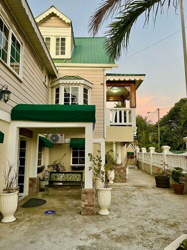 One South Place Hotel, Book Hotel Belize City Belize Province