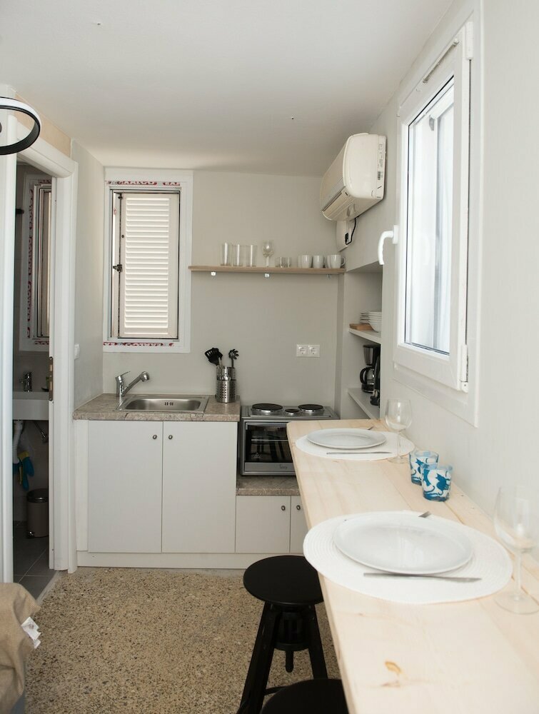 Amazing Maisonette with Roof Garden BBQ