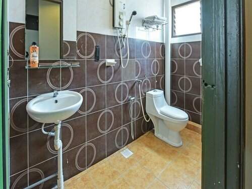 OYO 90644M Three Hotel, Reserva ahora Hotel Seri Manjung Perak