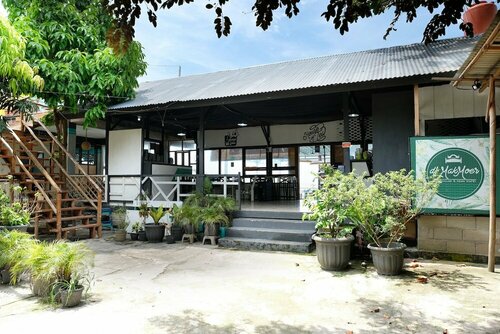 Guest House D'makmoer by OYO Rooms, Prenota Affittacamere Belitung Belitung Island