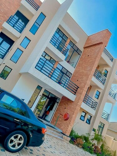 ADRIEL HOMES KIGALi, Varaa Hotelli Nyarugenge hotellit, joissa on pysäköinti, Pysäköinti
