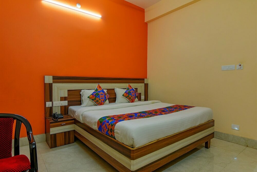 FabHotel UG Mansion
