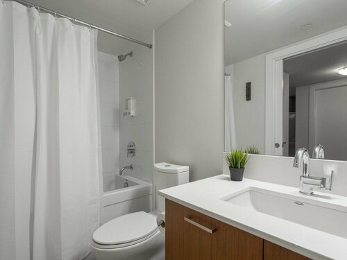 Sterling Suites - Yaletown, Забронировать Апартаменты/квартира Апартаменты Ванкувера, рядом с Церковь Христа, Апартаменты/квартира