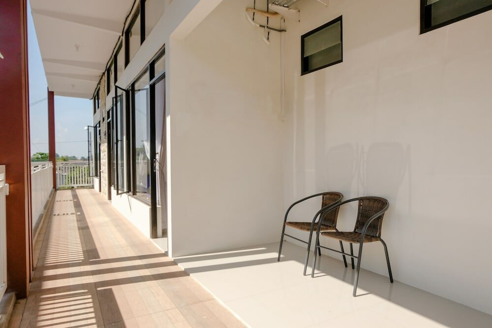 OYO 2798 Semeru Residence Syariah