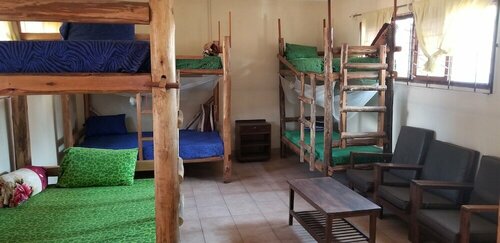 Climbers home - Hostel, Book Hostel / Vandrerhjem Hoteller i Moshi med parkering, Parkering