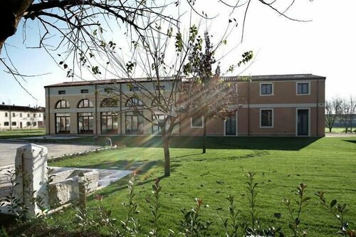 Agriturismo Otto Ducati DOro, Забронировать Отель Изола-делла-Скала Венето