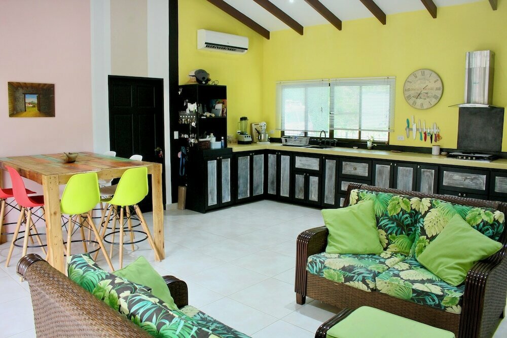 Surfside Mar Y Posa