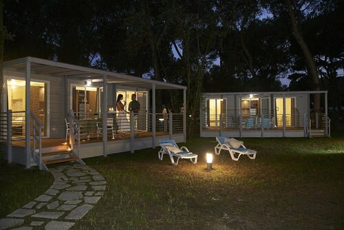 Baia Domizia Camping Village, Забронировать Кемпинг Отели Байя-Домиция с парковкой, Парковка