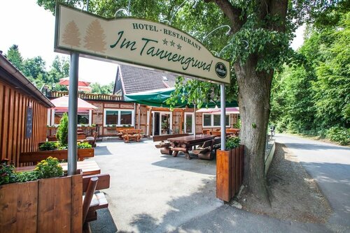 Hotel Im Tannengrund, Забронировать Отель Отели Brunswick Land с бассейном, Бассейн