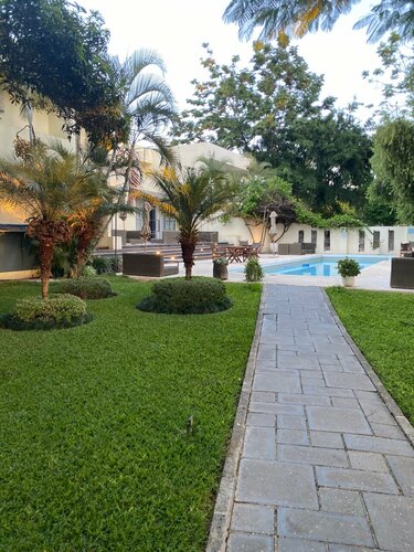 Latitude 15 Degrees, Đặt Khách sạn Kabulonga Lu-xa-ca