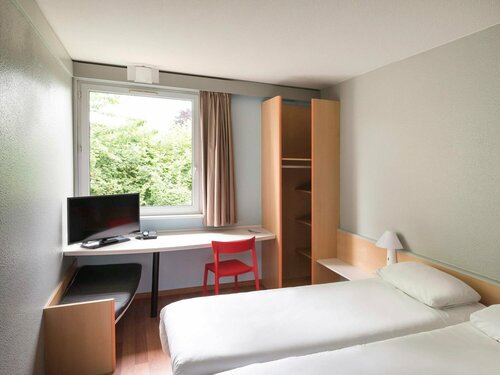 ibis Colmar Est - Hotel Restaurant en Alsace, Prenota Hotel Colmar Alsace Wine Route