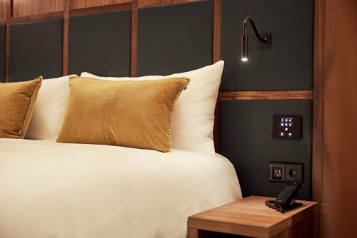 Met Hotel Amsterdam, Book Hotel  