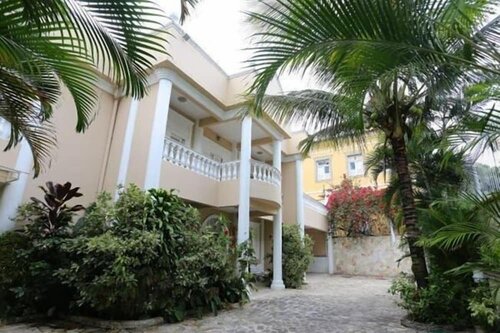 Villa Franca, Забронировать Вилла Отели штата Рио-де-Жанейро с парковкой, Парковка