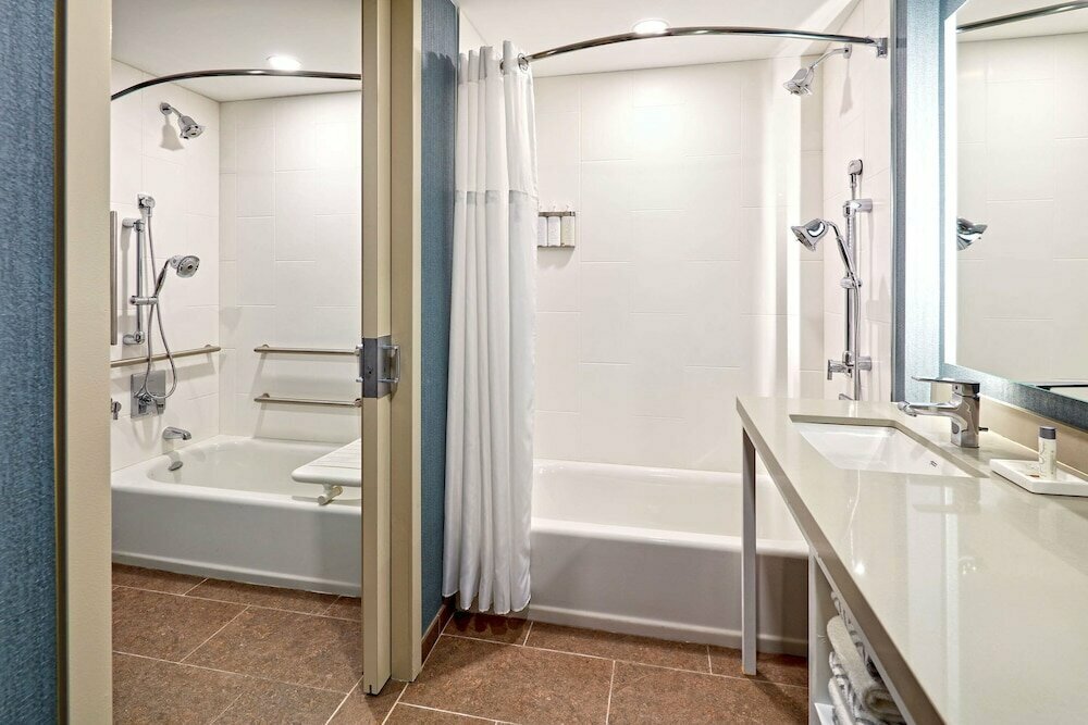 Cambria Hotel Anaheim Resort Area