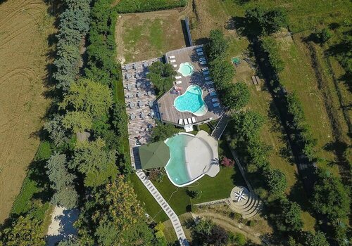 Country house "Lisola che non cè", Book Hotel Romagna hoteller med parkering, Parkering