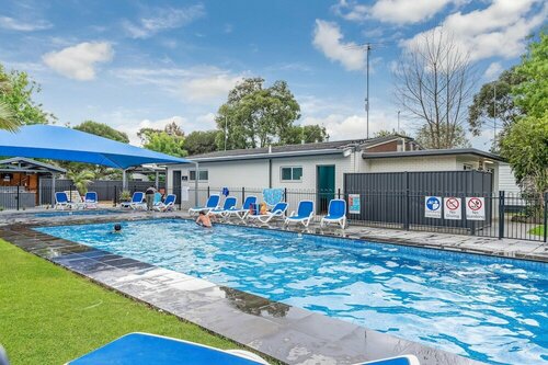 Tasman Holiday Parks - Geelong, Забронировать Отель Джелонг Bellarine Peninsula, рядом с Simonds Stadium Geelong