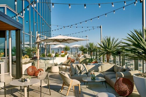 Moxy Downtown Los Angeles, Забронировать Отель Бизнес-отели Лос-Анджелеса, рядом с The Bloc Los Angeles, 4* 5*