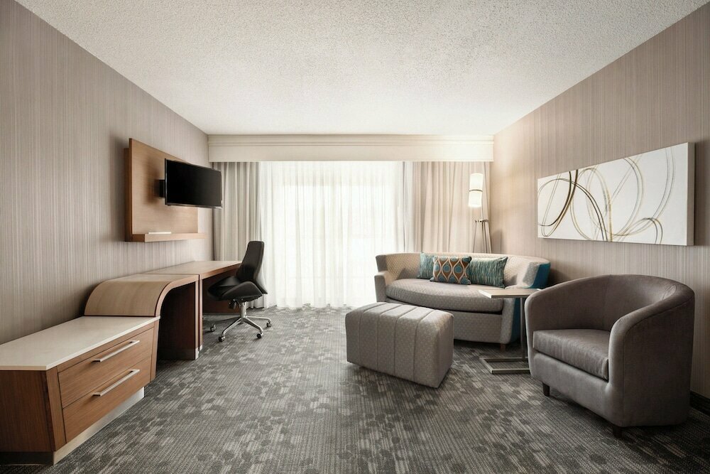 Courtyard by Marriott Topeka