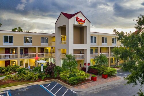 Red Roof Inn Plus Orlando, Buchen Sie Hotel Orlando Disney World Orlando