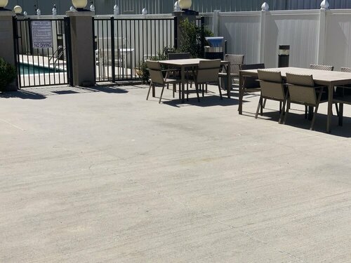 Comfort Inn & Suites Slidell - New Orleans Area, Забронировать Отель Отели Слайделл с бассейном, рядом с Skater's Paradise, Бассейн