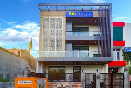 Fabhotel The Premium Suits, Забронировать Отель Нойда штат Уттар-Прадеш