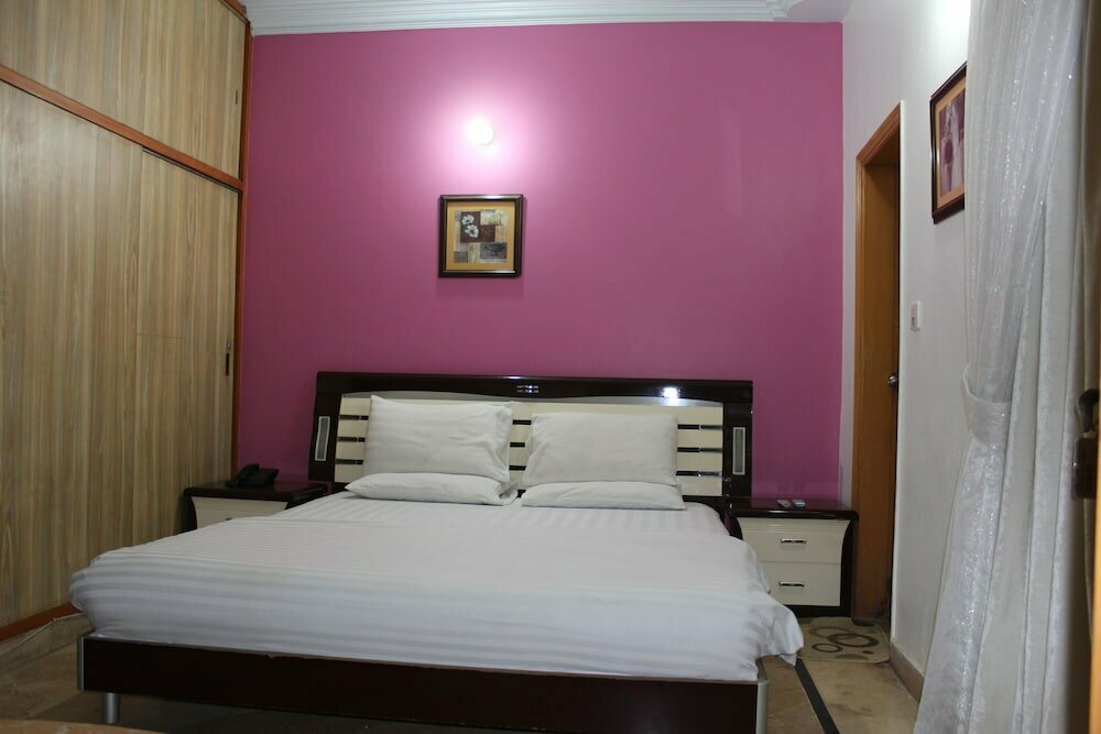 Luxury Inn