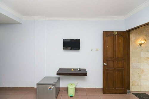 RedDoorz Plus at Sunrise Hotel Sanur, Забронировать Отель Недорогие отели провинции Бали, недорогие