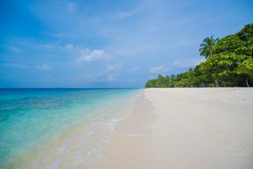 Kiha Beach, Забронировать Отель Дхаравандхоо 