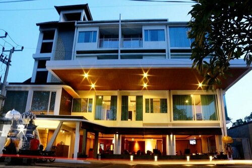 Collection O Legian Near Pantai Kuta Formerly Premium Legian, Забронировать Отель Отели Легиан с парковкой, рядом с Пляж Легиан, Парковка