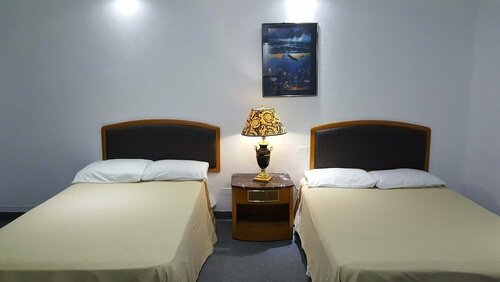 Tinian Lorilynn Hotel, Varaa Hotelli Tinian Pohjois-Mariaanit