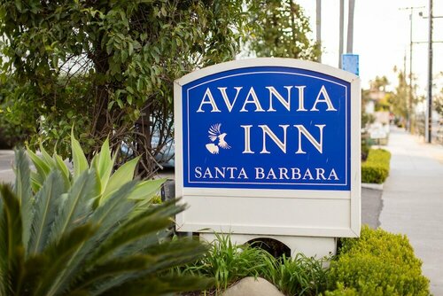 Days Inn Santa Barbara, Забронировать Отель Отели Санта-Барбара с парковкой, рядом с Brooks Institute of Photography, Парковка
