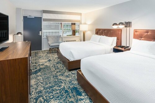Four Points by Sheraton Eastham Cape Cod, Забронировать Отель Отели Массачусетса с парковкой, Парковка
