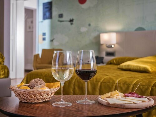 Tramas Hotel & Spa, Забронировать Курортный отель Ольбия Изумрудный берег