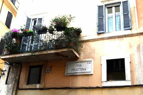 Rome Frattina27, Забронировать Гостевой дом Отели Рима с завтраком, рядом с Площадь Кампо-деи-Фиори, Завтраки