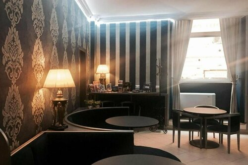Hotel Paris, Забронировать Отель Вокзал Термини , рядом с Площадь Фьюме