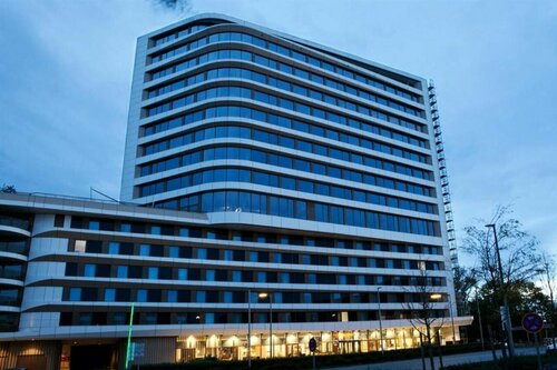 Hampton By Hilton Munich City Center East, Забронировать Отель Берг-ам-Лайм Мюнхен