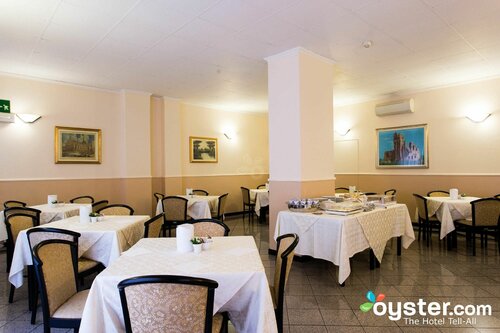 Piccolo Hotel, Забронировать Отель Отели Семпионе с завтраком, Завтраки